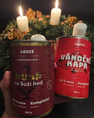 Nově máme na e-shopu limitovanou edici svátečního menu české výroby 🎄Jedlé dárky jsou sázka na jistotu 🐕 Podávat se bude:...